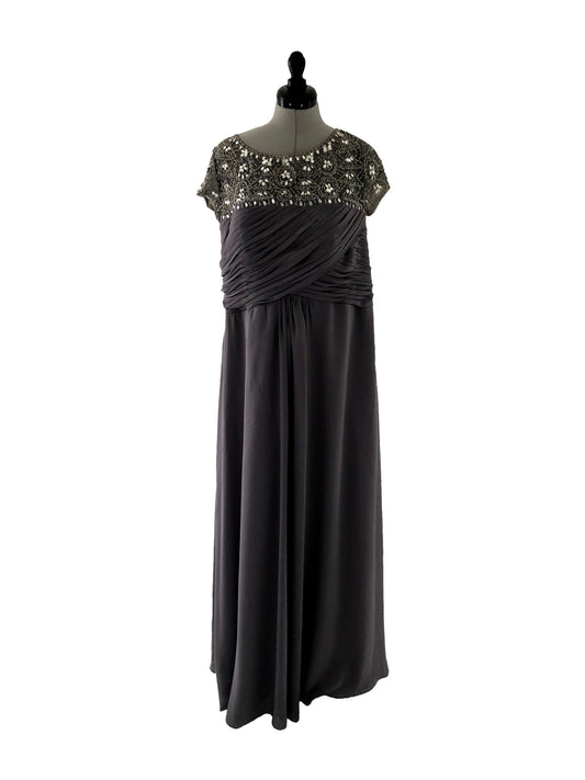 Abendkleid Schwarzes Juwel