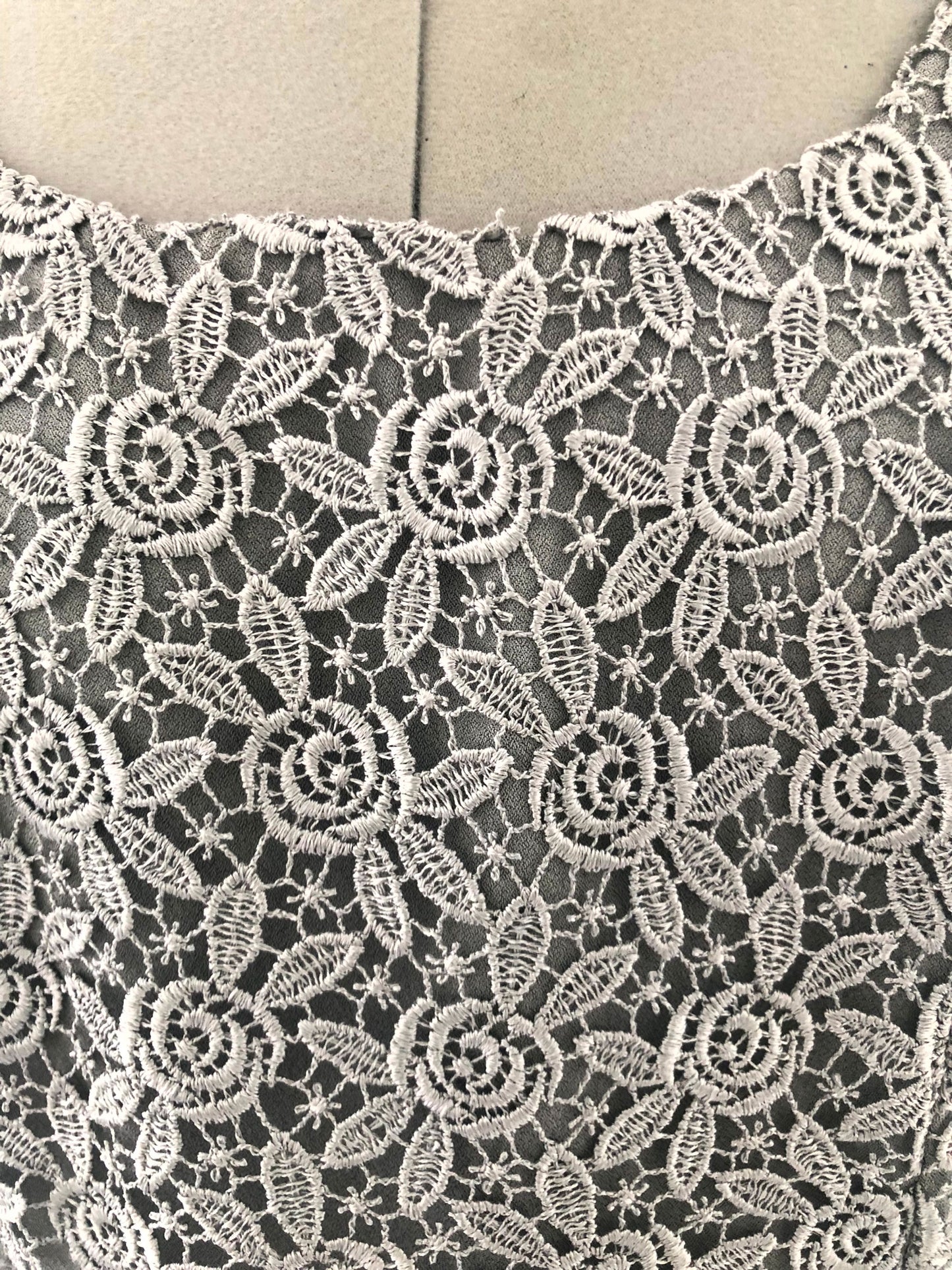 Abendkleid Gris