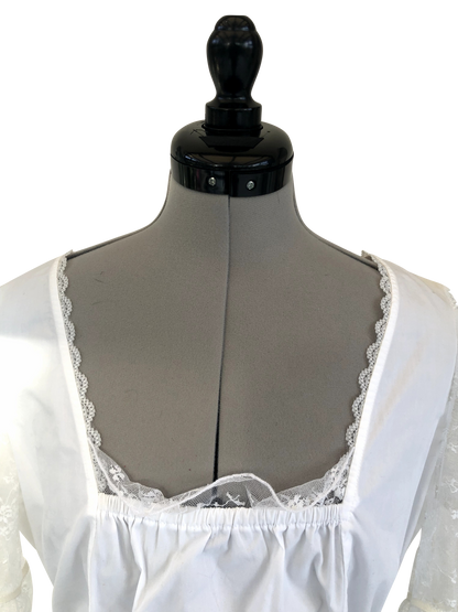 Dirndlbluse Spitzenzauber